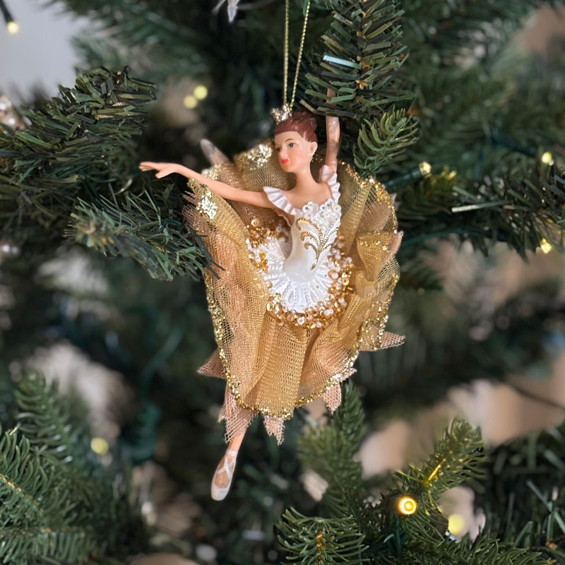 ballerina clara